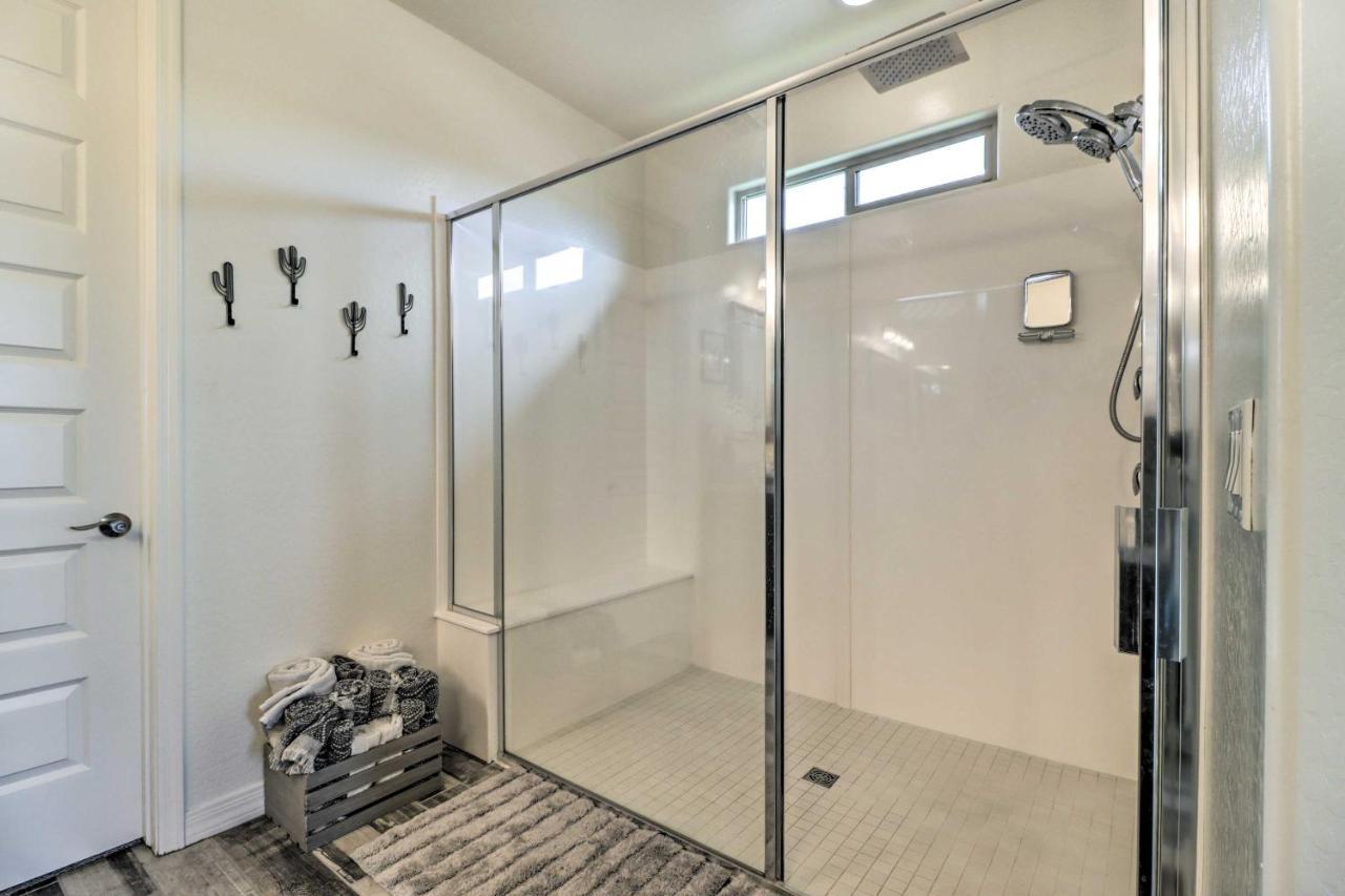 Stunning Goodyear Vacation Rental With Private Pool! エクステリア 写真