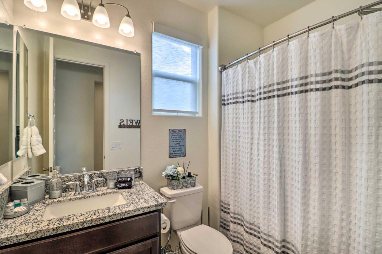 Stunning Goodyear Vacation Rental With Private Pool! エクステリア 写真
