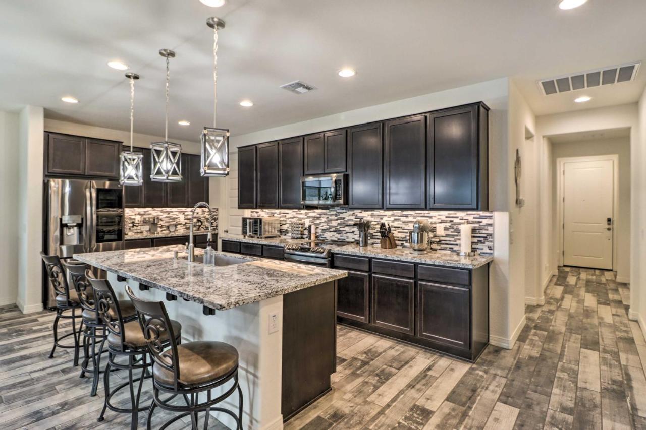 Stunning Goodyear Vacation Rental With Private Pool! エクステリア 写真
