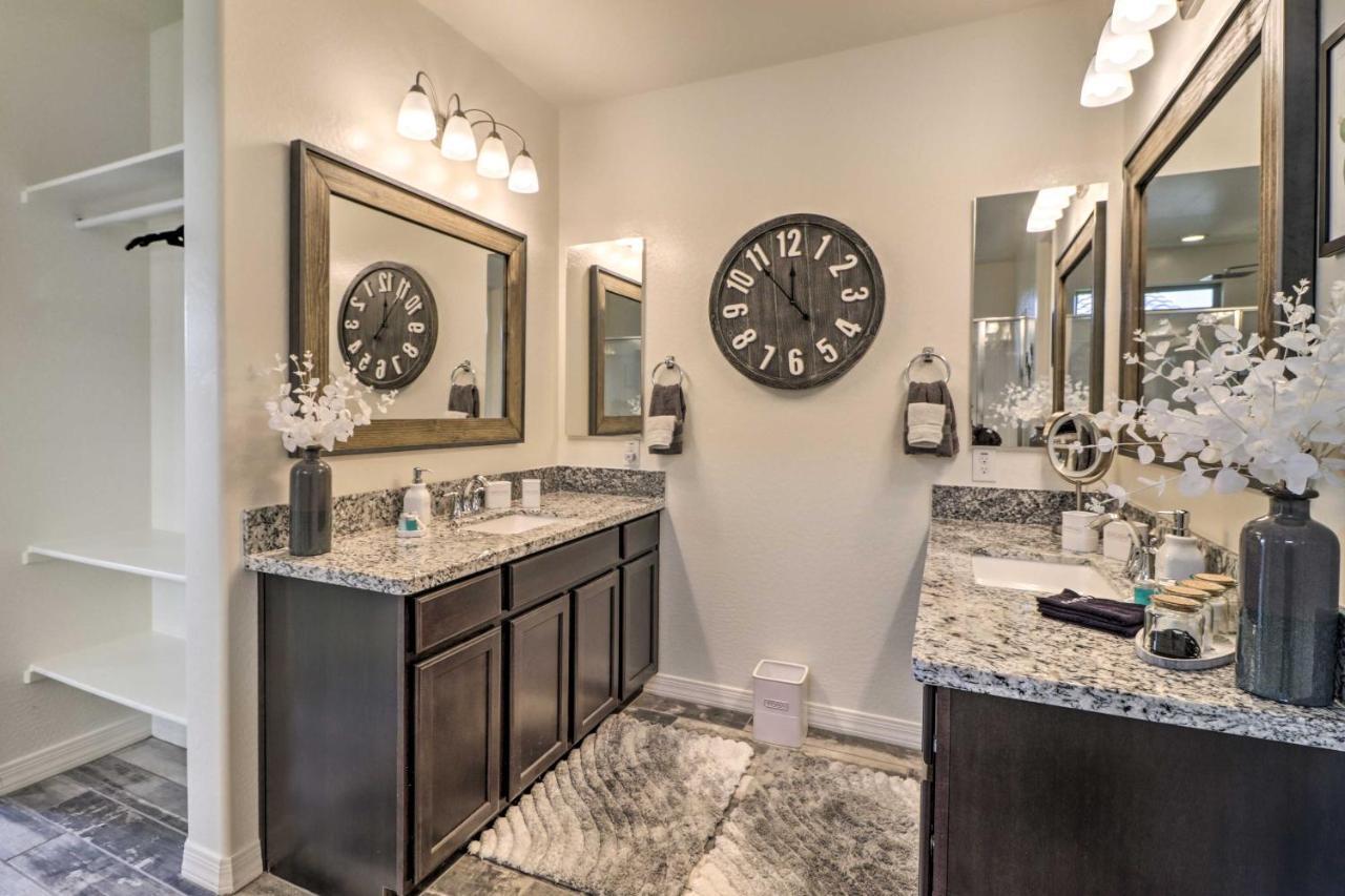 Stunning Goodyear Vacation Rental With Private Pool! エクステリア 写真